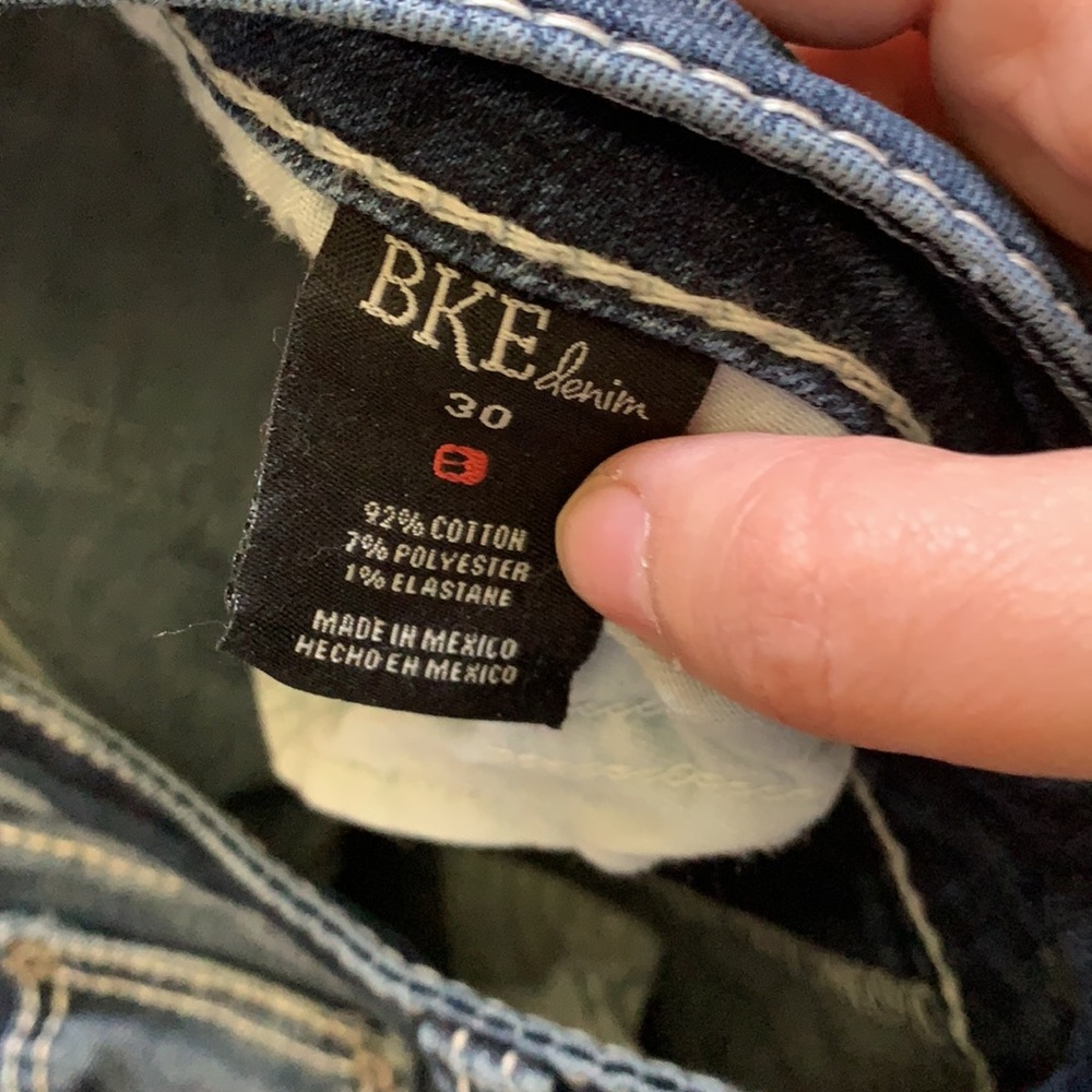 Bke Capris - image 6